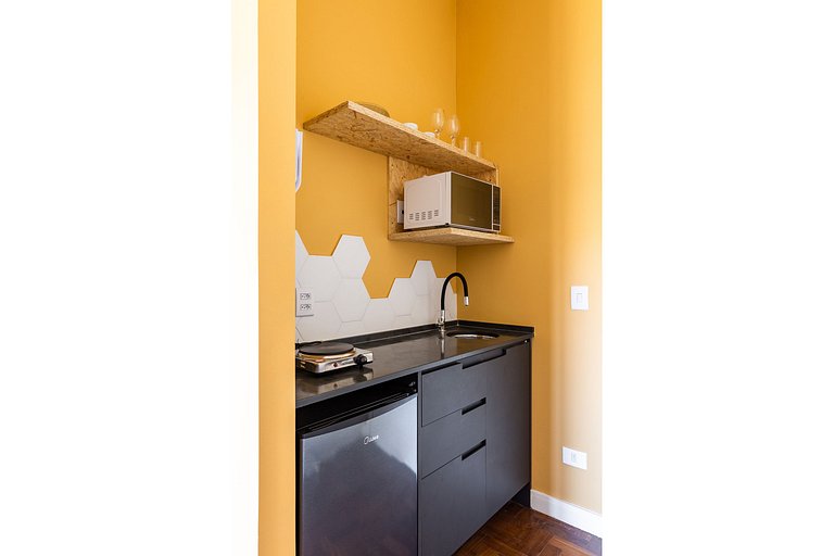 Zest Teodoro - UNI 205 - 600m do Metrô Faria Lima