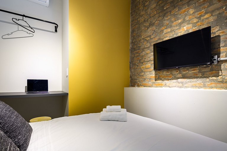 Studio Deluxe - Zest Pedroso - (Ar-condicionado)