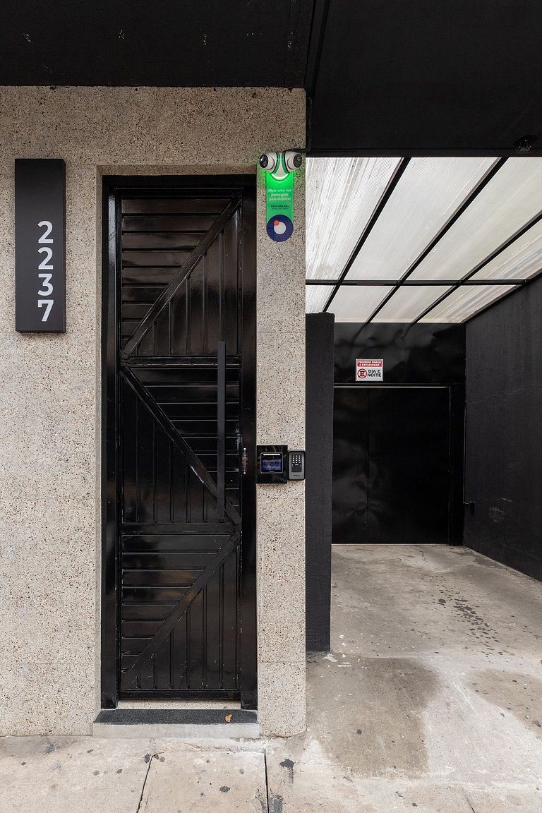 Zest Cardeal - UNI 11 - 400m do Metrô Faria Lima