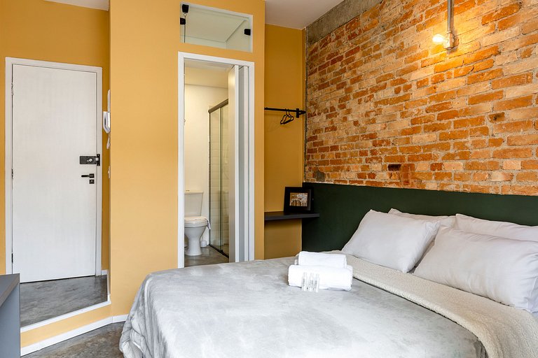 Suíte Superior - Zest Teodoro - (Ar-condicionado + varanda)