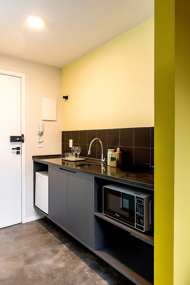 Zest Pedroso - 350m do Metrô Faria Lima